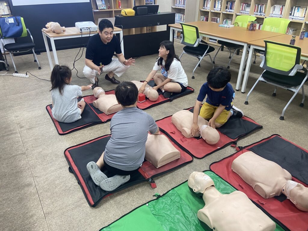 [불광동] 주민열린강좌 '즐거운 여름휴가를 위한 안전교육'이 진행되었습니다!